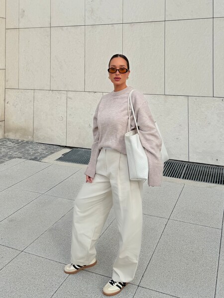 Sabrina - Aero Chic Look