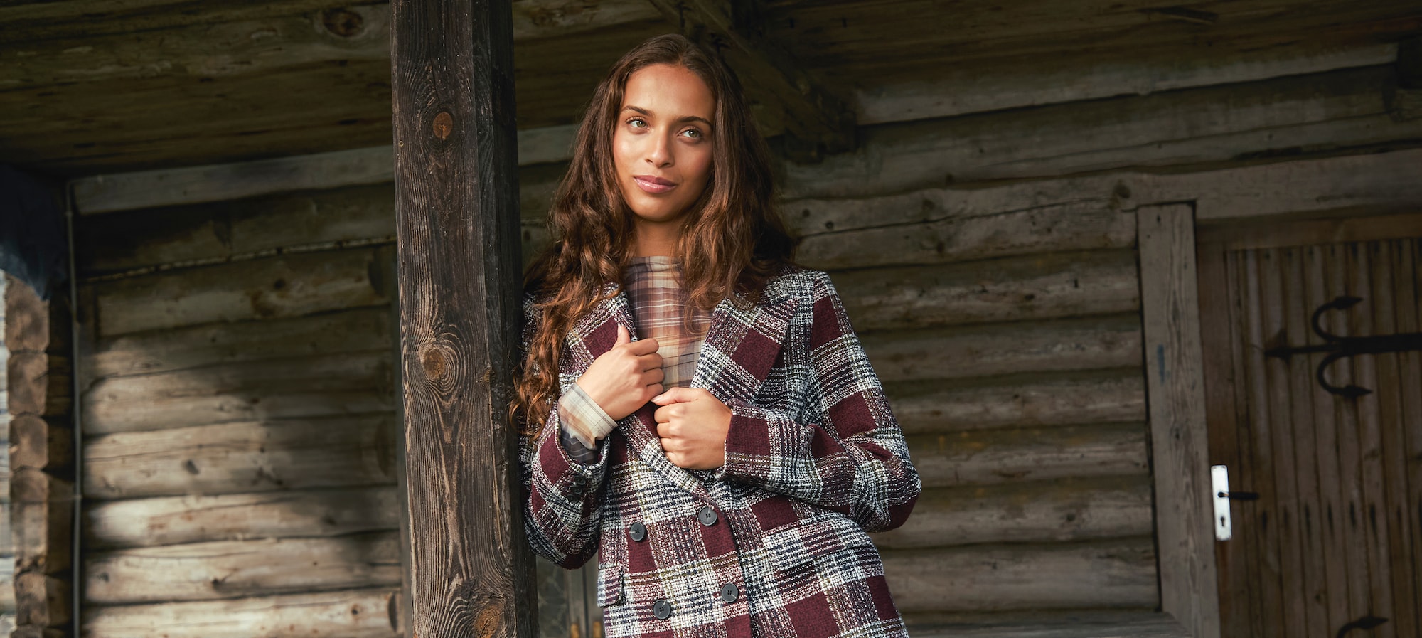 Šios žiemos populiariausios mados tendencijos padeda išlaikyti šilumą stilingai Vėsus ir stilingas