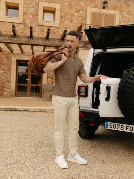Daniel Fuchs - Casual Earthy Tones Look