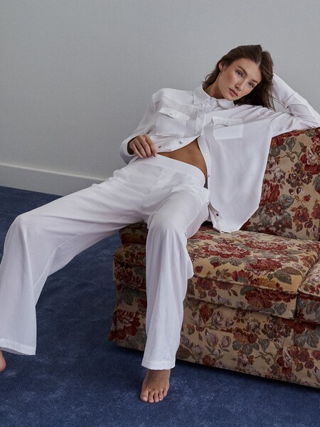 Lorena Rae - Comfy White Look by RÆRE