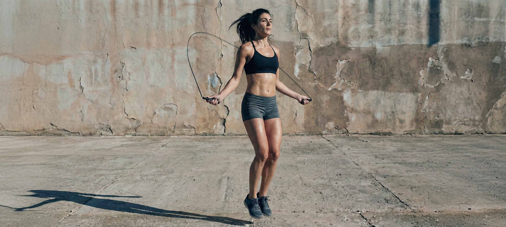 Mukautuva istuvuus sisälle, ulos ja minne tahansa Treenivarusteet kaikkialle