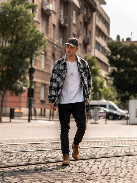 Daniel Fuchs - Cool Urban Checkered Look by DAN FOX APPAREL