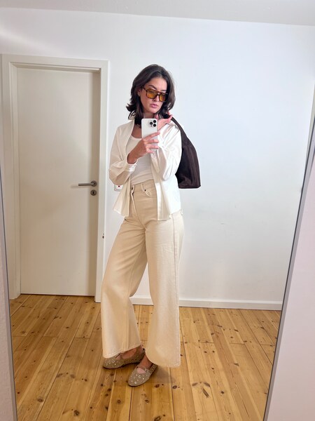 Lina - Casual Chic Cream Look