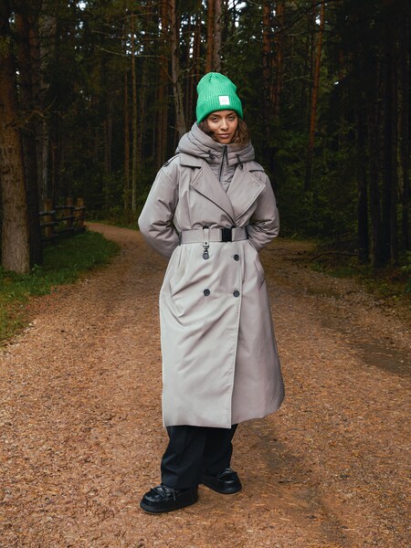 Laiqah - Grey Winter Coat Look