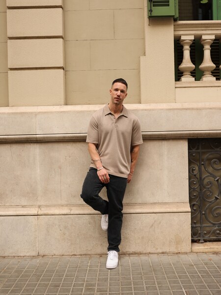 Daniel Fuchs - Simple Beige Polo Shirt Look by DAN FOX APPAREL