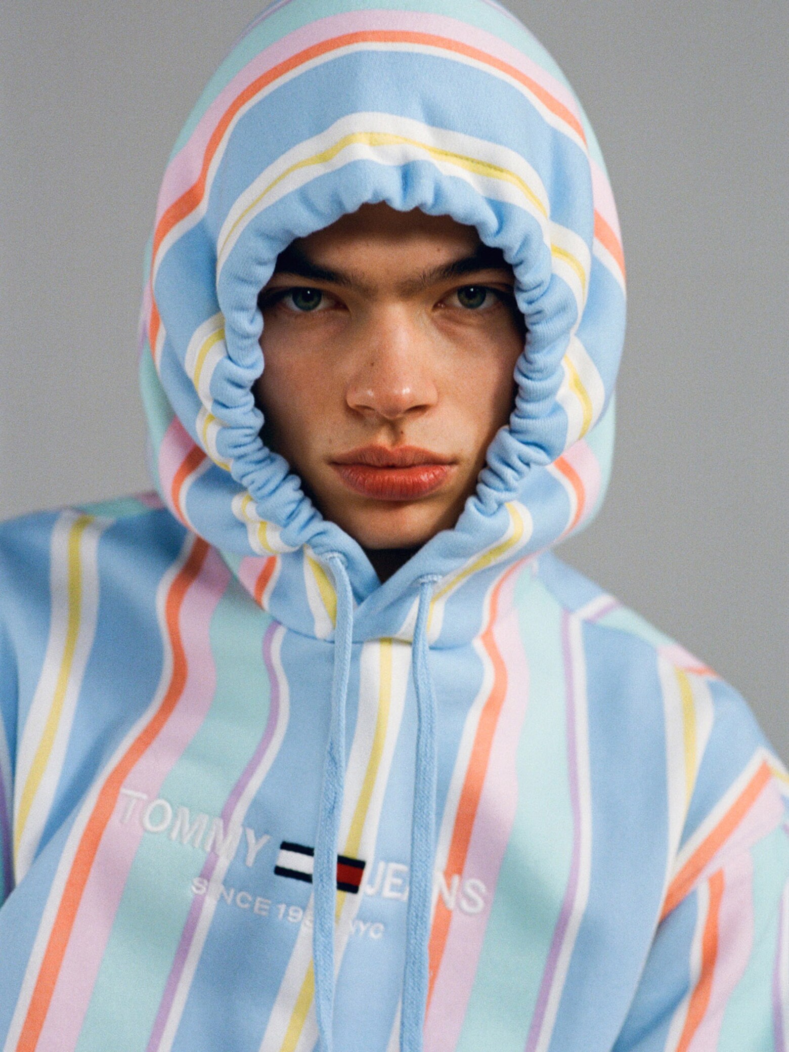 Pastel Play Tommy Jeans