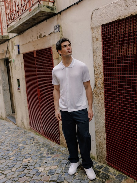 Antonio - White Shirt Look