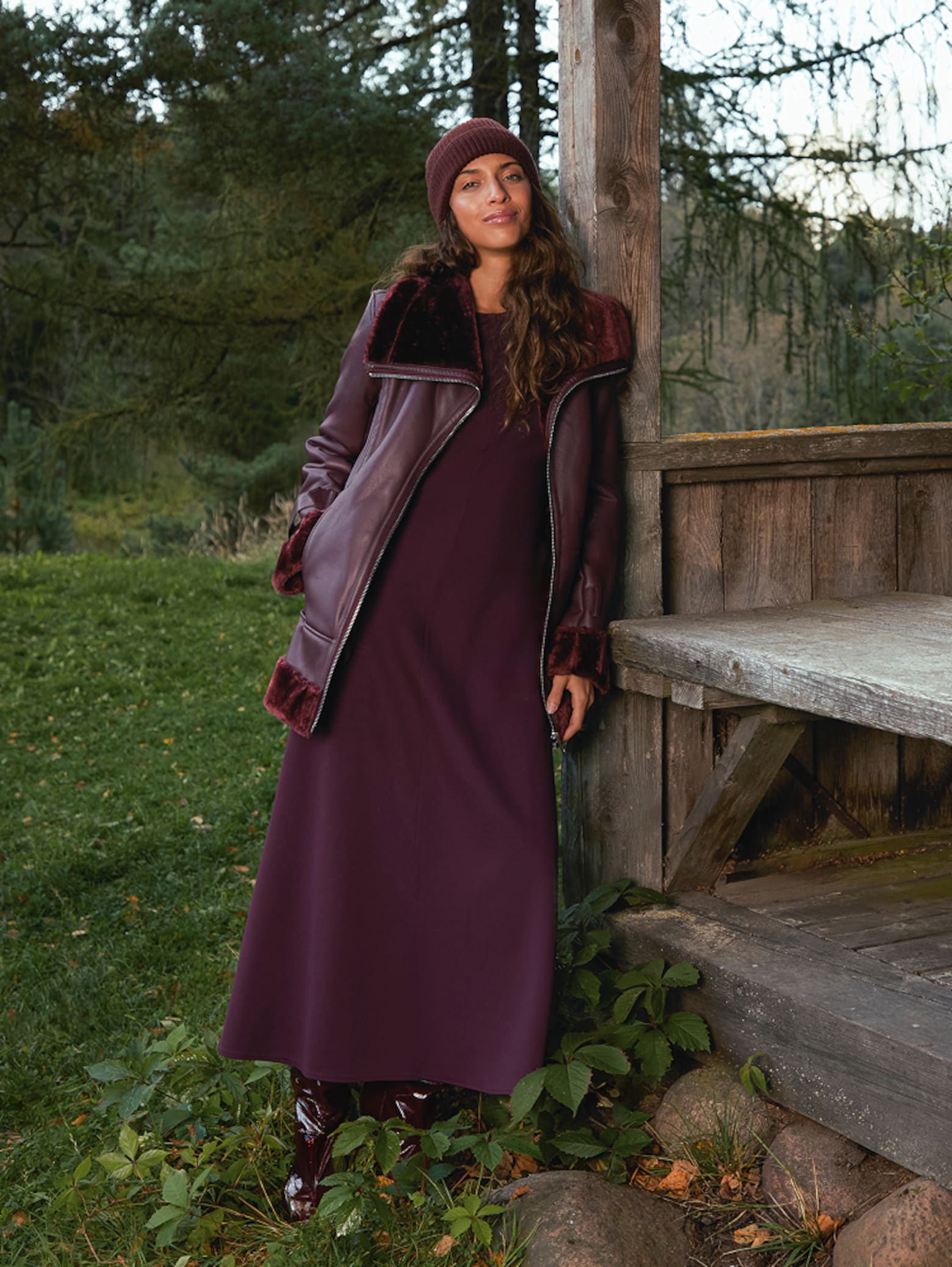 Laiqah - Burgundy Red Look