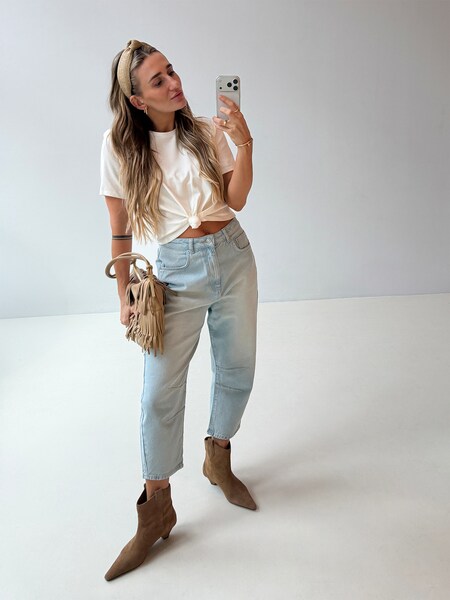 Tatiana Zidekova - Cool Basic Look