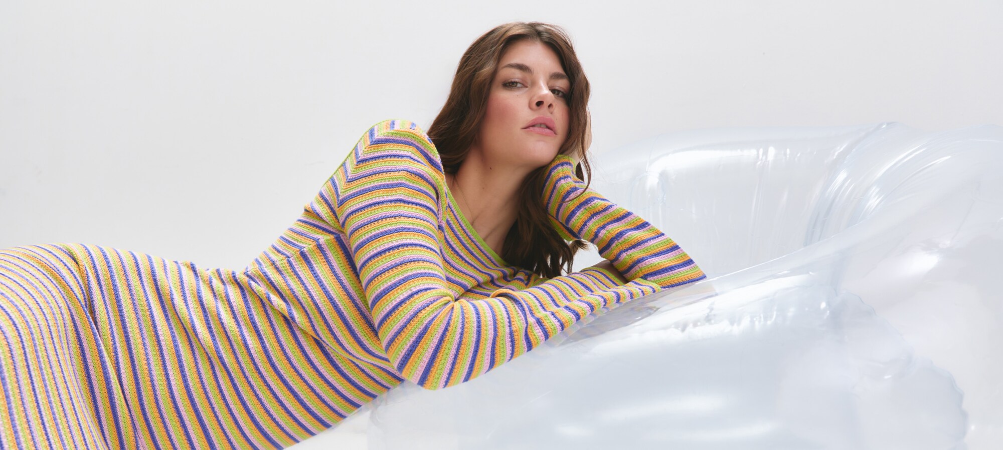 Dynaaminen tanssi Laura Giurcanu co-created by ABOUT YOU