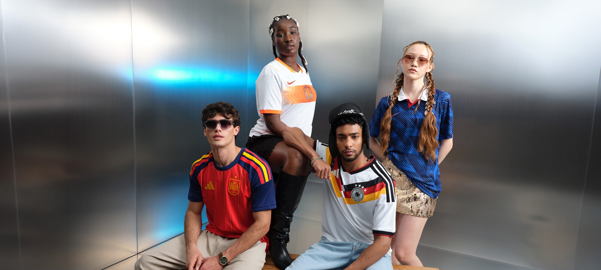 Varustaudu suurimmalle areenalle MM-huumaa: Kannata joukkuettasi tyylillä