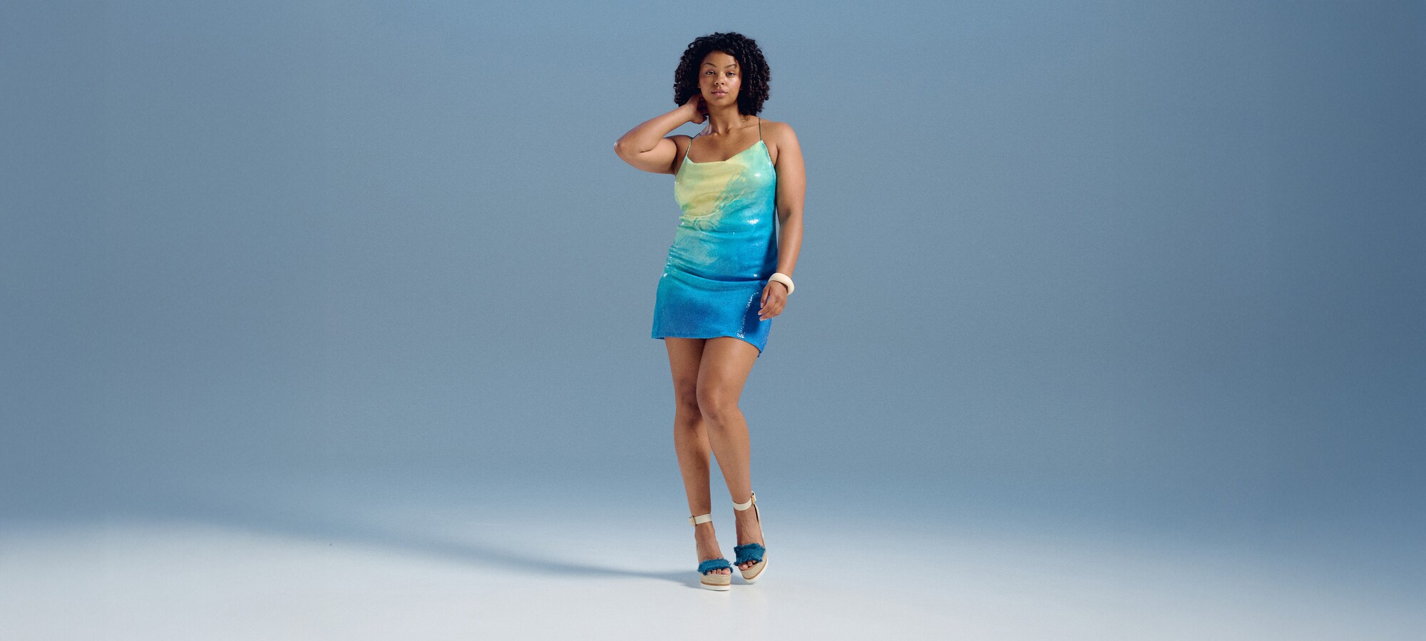 Aaltoja luovia tyylejä Akvamariini edit