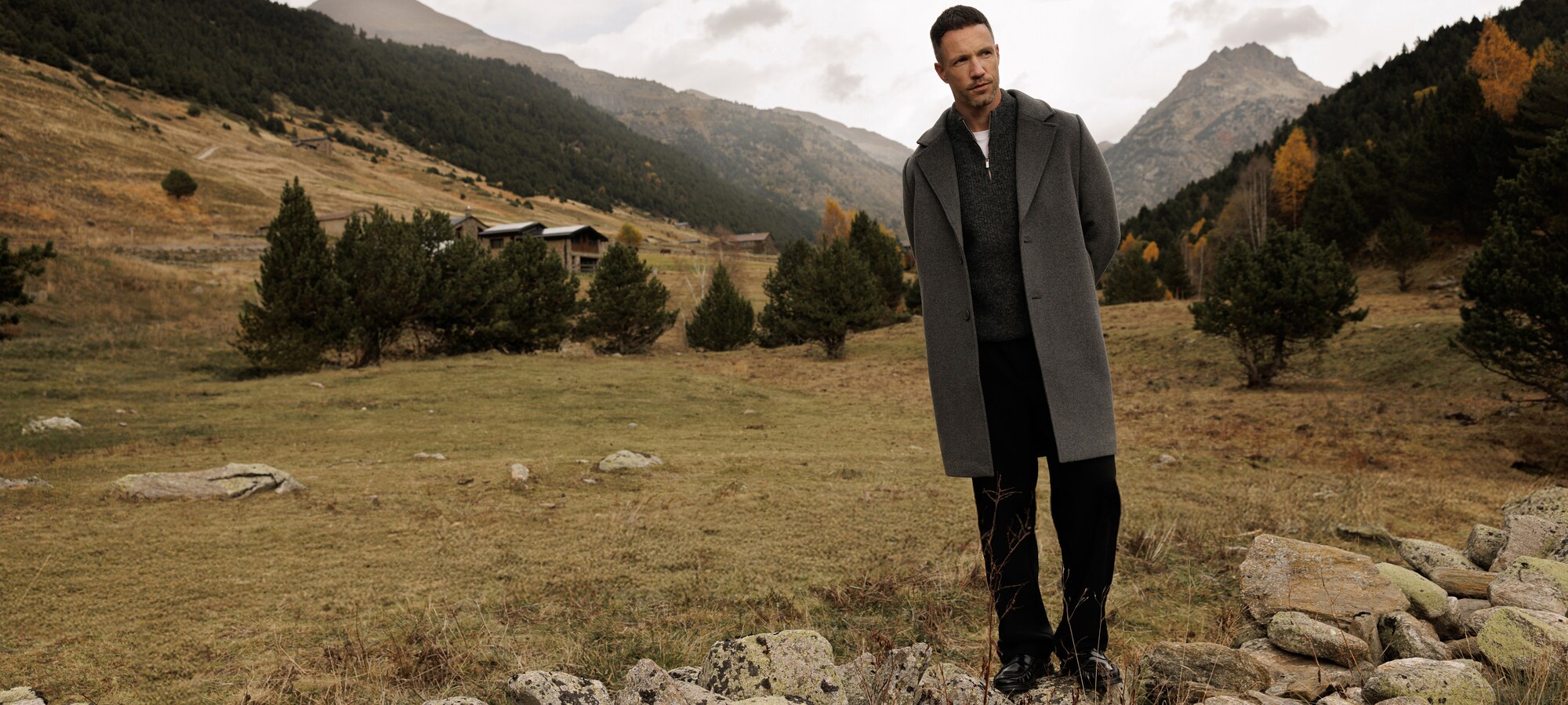 Kur kalnai susitinka su gatvės stiliumi DAN FOX APPAREL