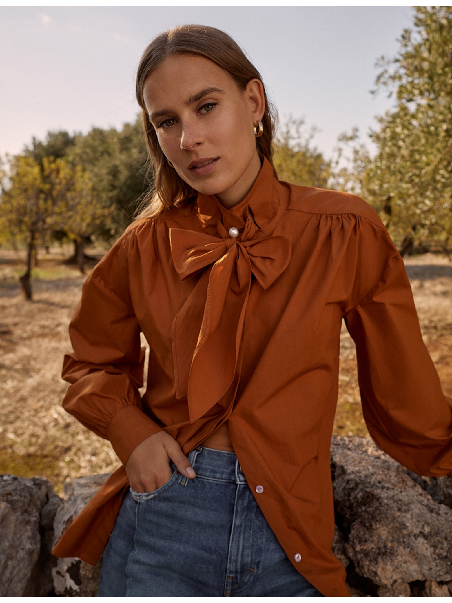 Stil: Premium Rosettblusar