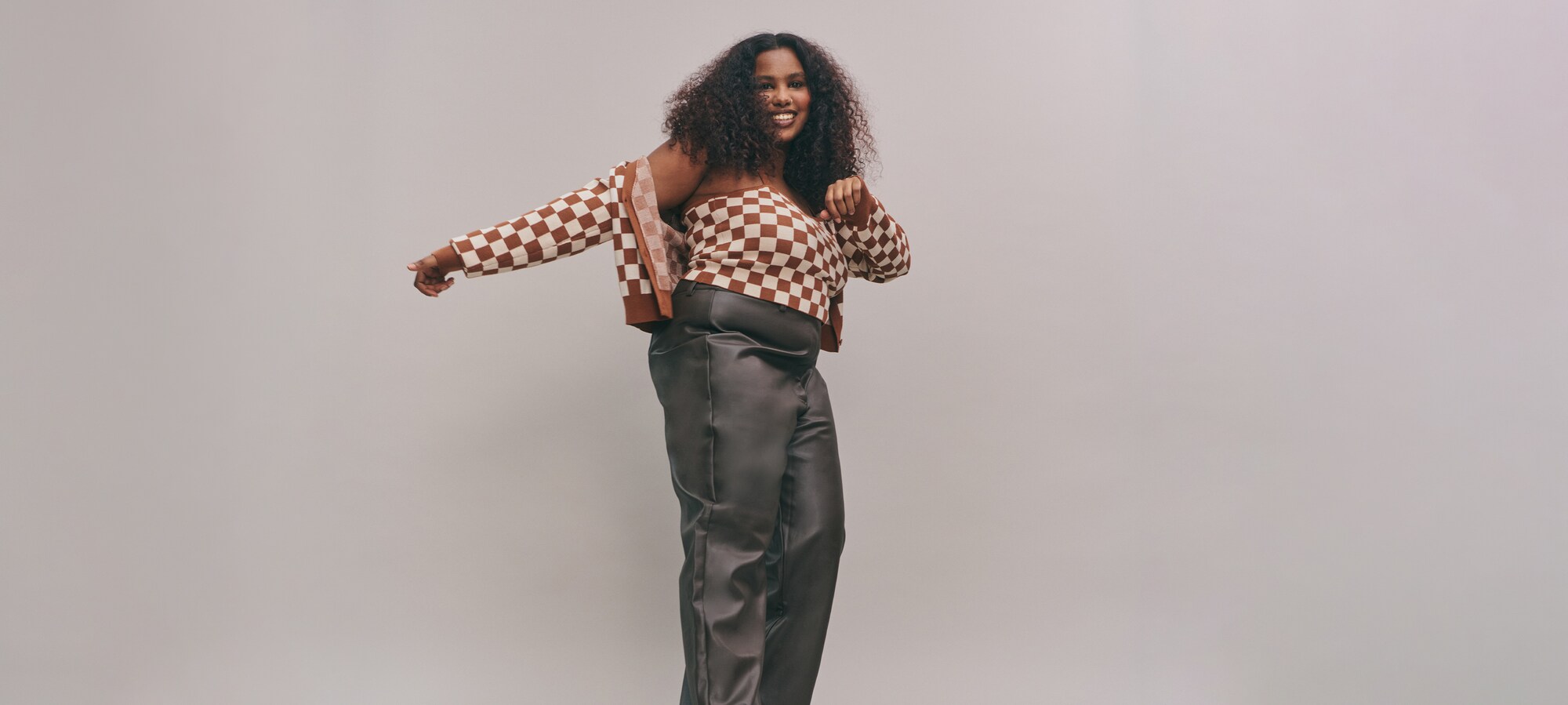 Kaikkea muuta kuin tavallista Joka päivän tyylejä kurvikkaille naisille