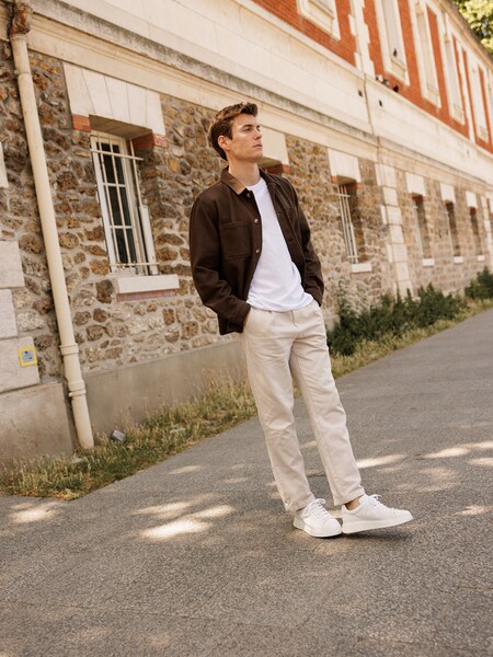 Vincent - Brown Button Up Shirt Look