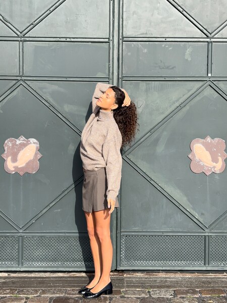 Amelie - Beige Knit And Skirt Look