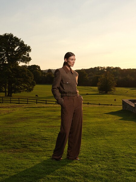 Lorena Rae - Brown Classy Beanie Look