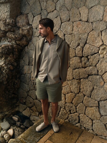 Kevin Trapp - Dark Beige Polo Shirt Look