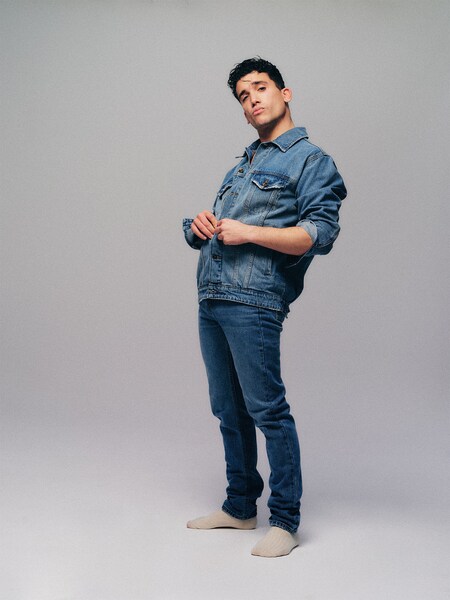 Jaime Lorente - Simple Denim Combo Look