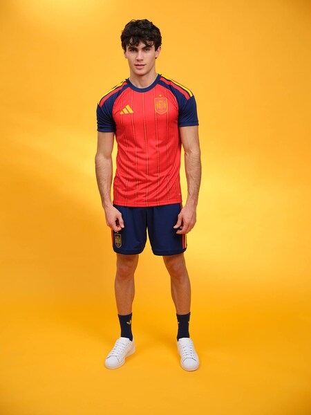 Diego Alvarez - Spain Home Jersey Look