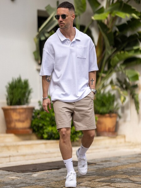 Daniel Fuchs - Beige & White Polo Look by DAN FOX APPAREL