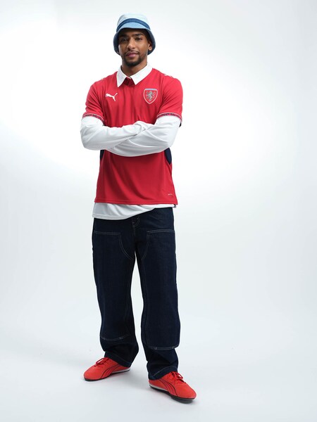 Simo - Czech Republic Jersey Look