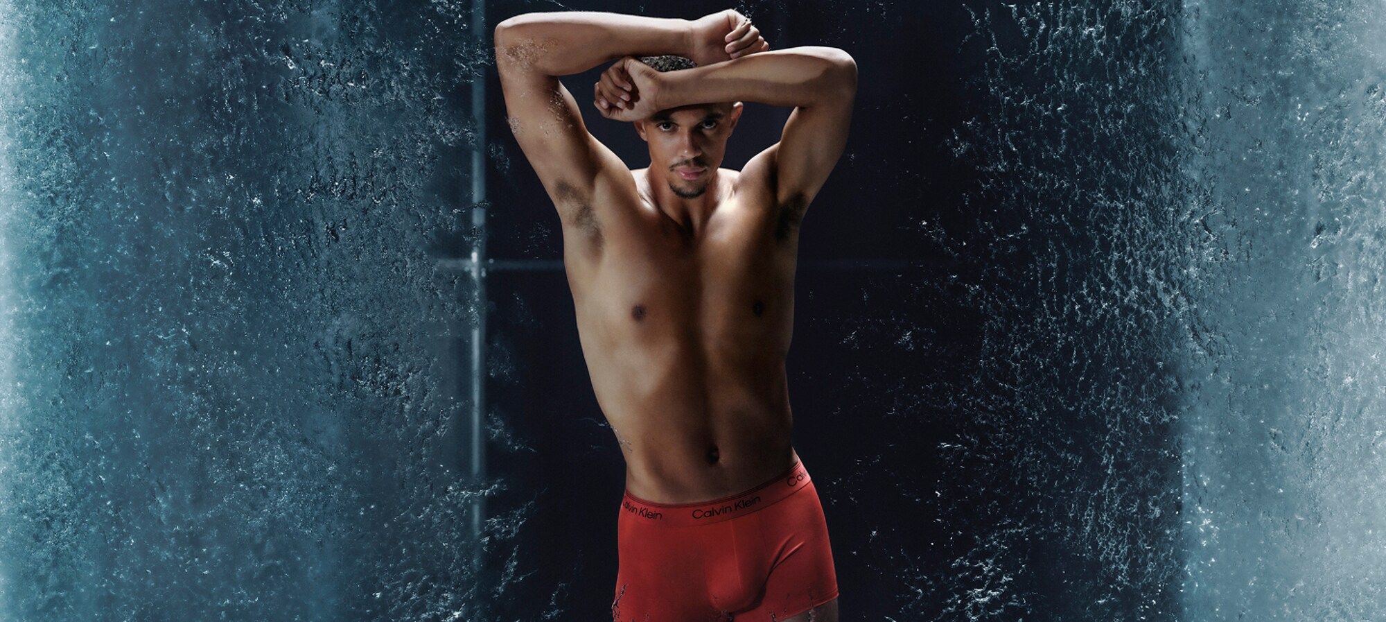 Atostogų karštis Calvin Klein