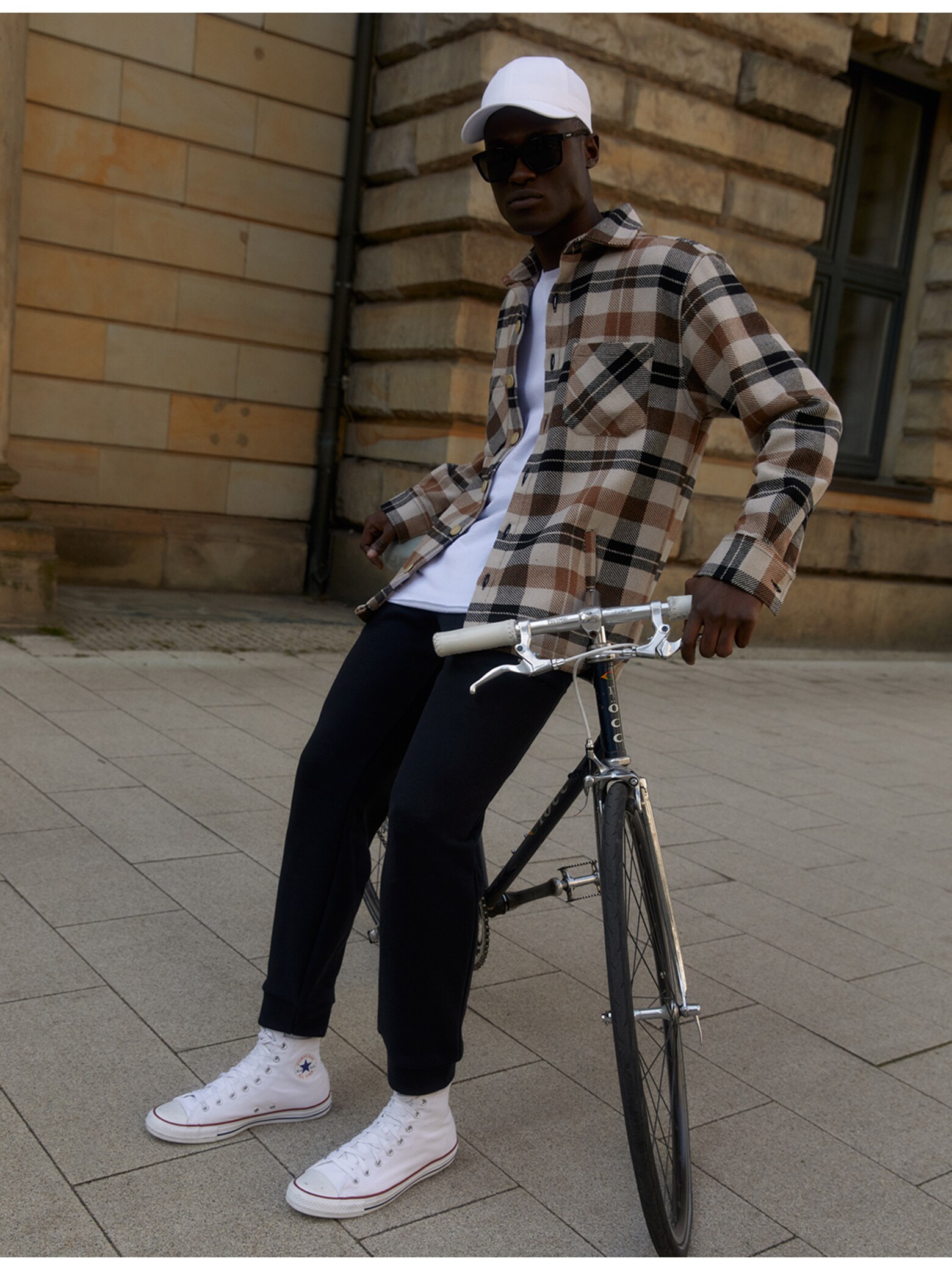 Hanging with the Boys Lässige Streetstyle-Looks