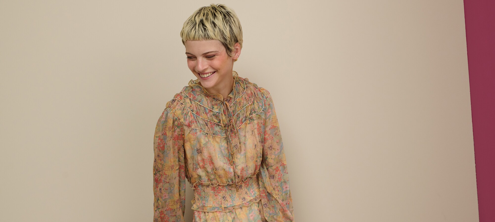 Elegantiška, universali ir visada stilinga Viskas apie sukneles