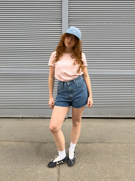 Adéla - Denim Shorts Look by Levi’s®