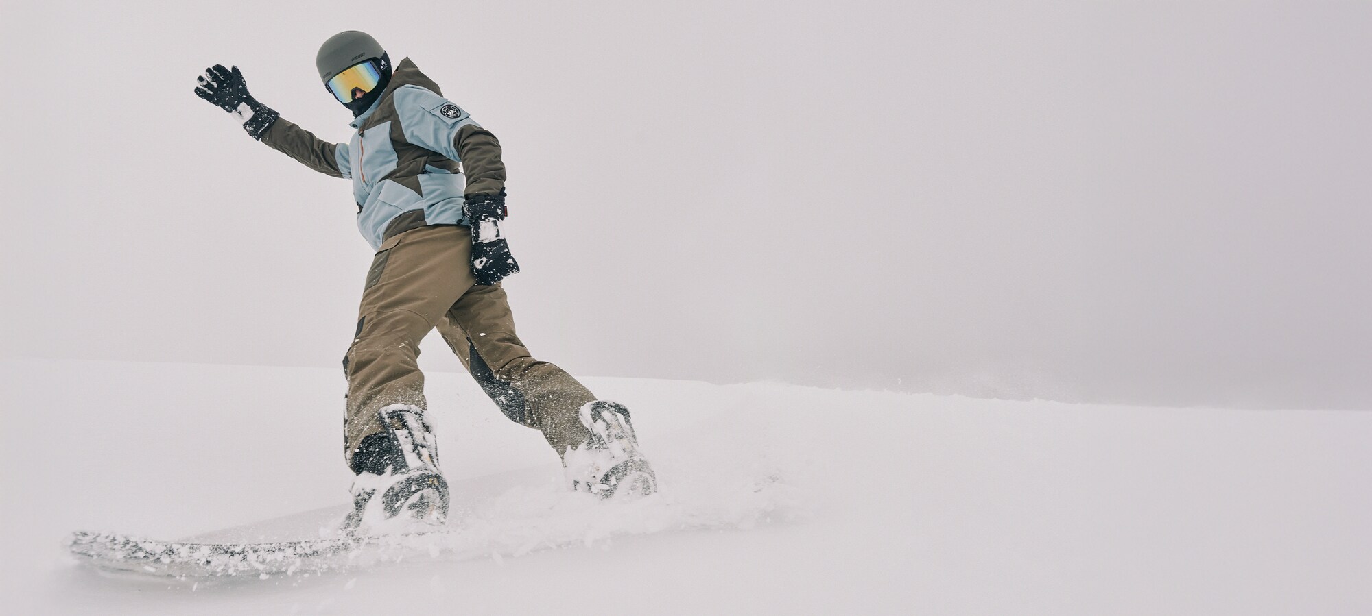 Drabužiai, įranga, aksesuarai ir dar daugiau Tavo slidinėjimo ir snieglenčių reikmenys