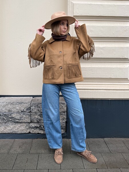 Svea - Western Inspired Look