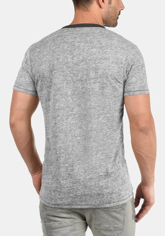 !Solid Rundhalsshirt 'Telia' in Grau