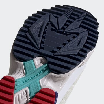 ADIDAS ORIGINALS Sneakers in White