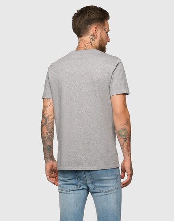 LEVI'S ®regular Majica 'Graphic Set In Neck' - siva boja