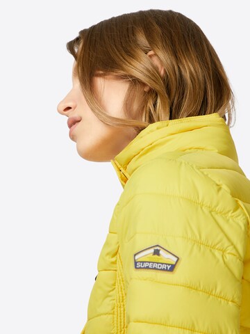 Superdry Zimní bunda 'Fuji' – žlutá