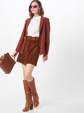VILA Skirt in Brown