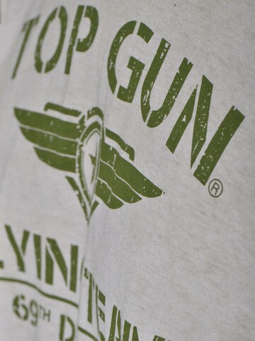 TOP GUN T-Shirt 'Ease' in Grün