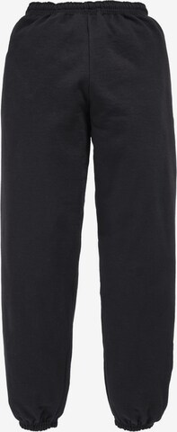 FRUIT OF THE LOOM Tapered Pants in Black: front