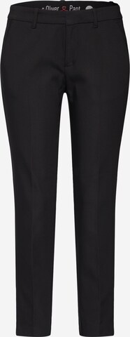 s.Oliver Trousers with creases in Black: front