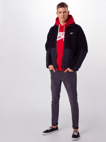 Nike Sportswear Regularny krój Bluzka sportowa 'Club Fleece' w kolorze czerwony