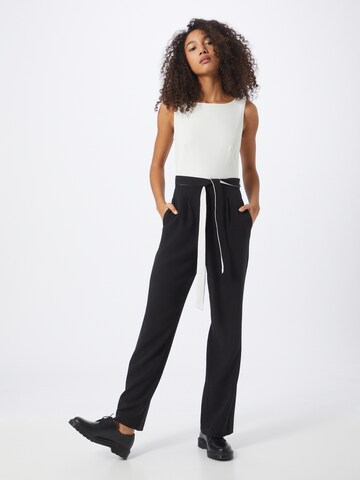 s.Oliver BLACK LABEL Jumpsuit in Zwart: voorkant