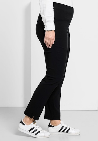 Coupe slim Pantalon à pince SHEEGO en noir