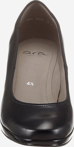 ARA Pumps in Schwarz