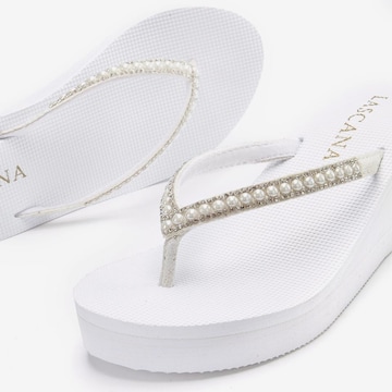 LASCANA T-Bar Sandals in White