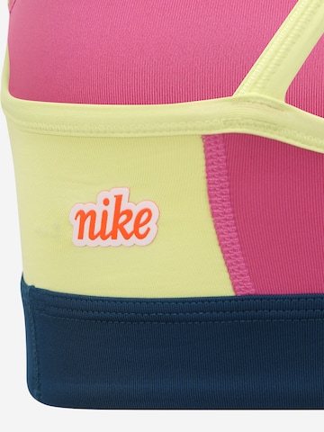 Regular Sutien sport de la NIKE pe verde