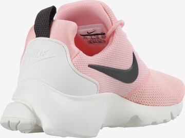 Nike Sportswear Sneakers laag 'Presto Fly' in Roze