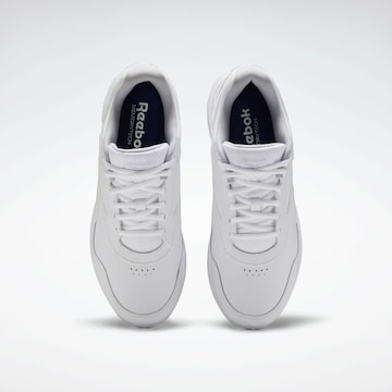 Sneaker bassa 'Walk Ultra 7 DMX Max' di Reebok in bianco