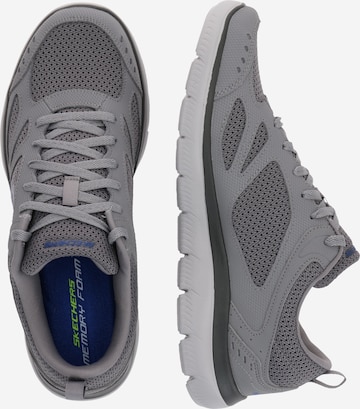 Baskets basses 'Summits South Rim' SKECHERS en gris